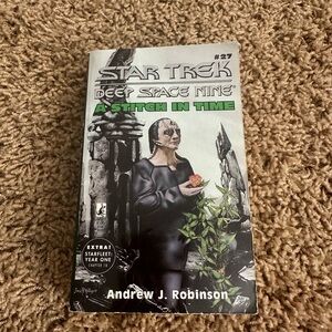 HTF Star Trek DS9 A Stitch in Time Book